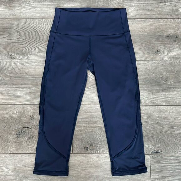 Lululemon Fresh In‎ Mesh High Rise Midnight Navy Crop Leggings Size 6 - Picture 1 of 8